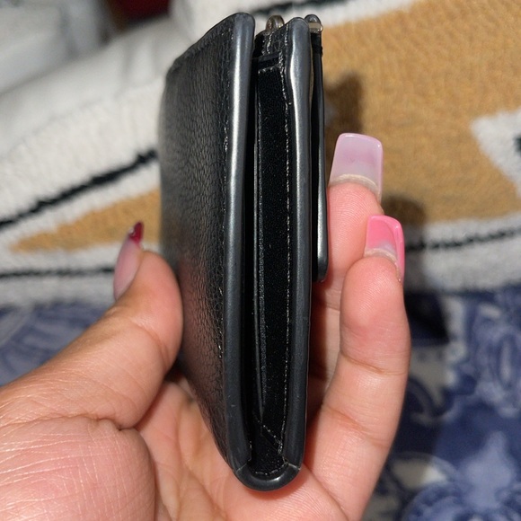 Kate Spade Bifold Wallet - Picture 5 of 9